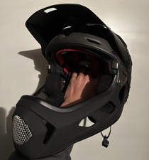 Fahrradhelm Uvex Jakkyl hde Fullface - Black dark silver mat Größe 52-57