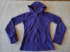 Lila Madonna Fleece Pullover