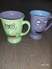  2 Glühwein-Becher mit