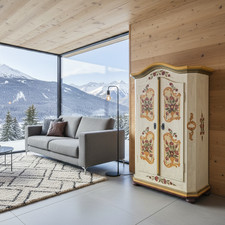 Schrank Bauernschrank Landhaus Landhausschrank Holzschrank Gold Weiß Vintage