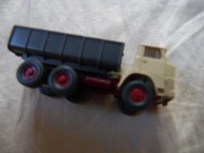 WIKING 645 1h Henschel H516 Schuttwagen  Absetzmulde h´ beige grau  1:87