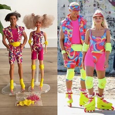 Vintage Barbie Ken Puppen Rollschuhe mit Ständer Haarkamm