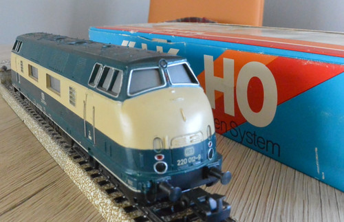 Märklin 3081 220 - v200, )