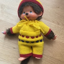 Monchichi. Kleidung. Overall mit Mütze. OHNE Puppe