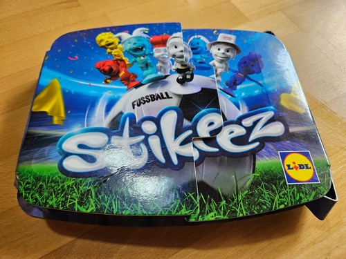 Stikeez sammelalbum fußball - stikeez,
