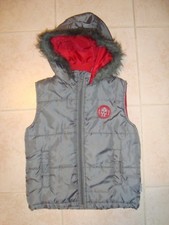 Graue Stepp Weste mit Kapuze + Fellkragen  - Gr.  128 - Y-Star