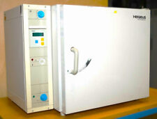 Wärmeschrank Heraeus UT 6060 Umluft 300ˆC Vorwärme Trockenschrank Laborofen