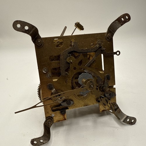 Altes uhrwerk wanduhr - altes,