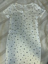 Enges weißes kleid mit - enges,