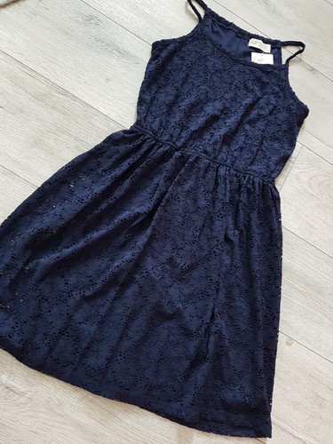 Kleid mit spitzen - kleid,