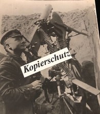 Foto 1 WK Fla- Maschinengewehr MG 08 im Schützengraben auf Lafette Fliegerabwehr