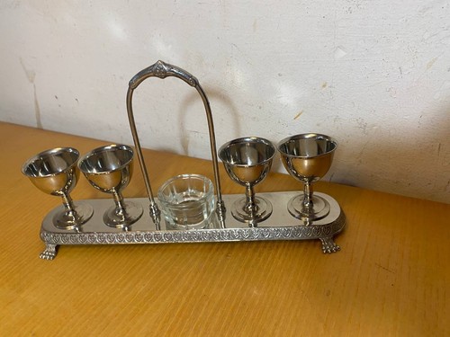 Antikes eierset eierbecher - eierset,