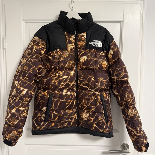 The north face nuptse - face,
