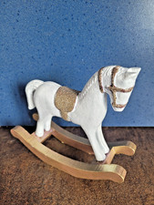 Schaukelpferd weiß gold