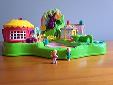 Polly Pocket Mini - Magisches Märchenland mit 2 magnetischen Figuren  1997