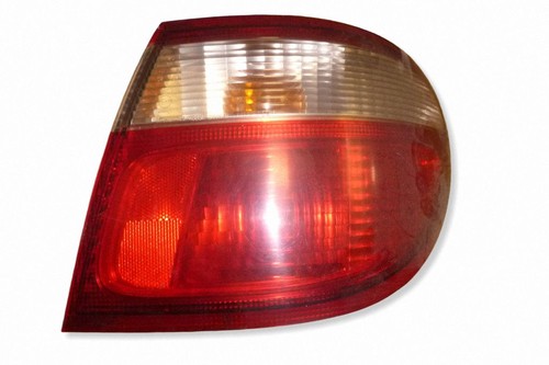 Nissan almera n16 - almera, hinten