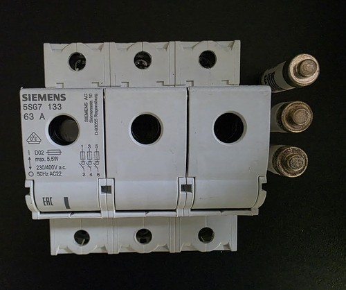 Siemens 5sg7133 - siemens,