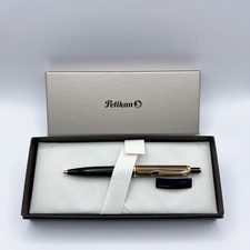 Limited Color Pelikan K400