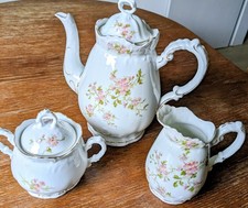 Kaffeekern Kaffeekanne Milch Zucker Historismus 1910 Porzellan floral handbemalt