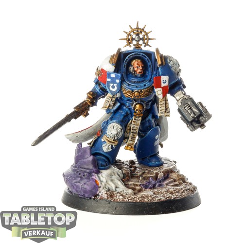 Space marines captain in - captain,