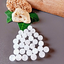 30 Edelsteinperlen weiße Jade