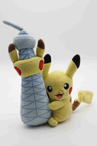 Pikachu tokyo tower - tokyo,