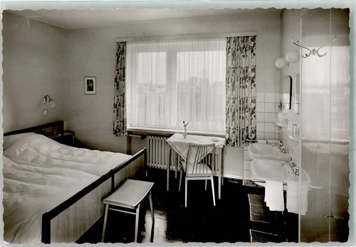 39941412 4240 emmerich hotel - emmerich,