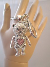 Strass Schlüsselanhänger Taschenanhänger 3D Teddy Bär mit Herz Silber Rosa Bling