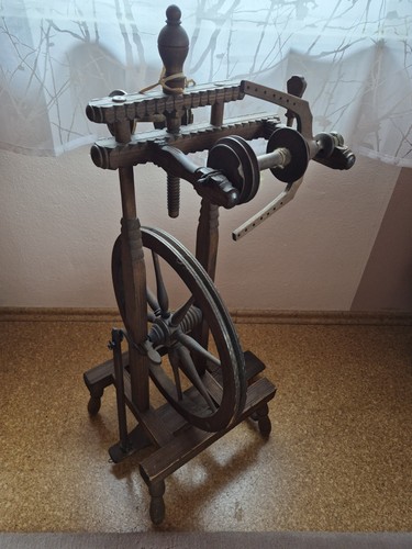 Spinnrad holz retro vintage - holz,