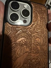 Skull / Totenkopf Cover/ Hülle iPhone 16 Pro Max - Holz, Auffallend schön!!