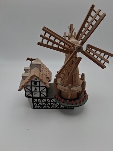 Alte holz windmühle mit - alte,