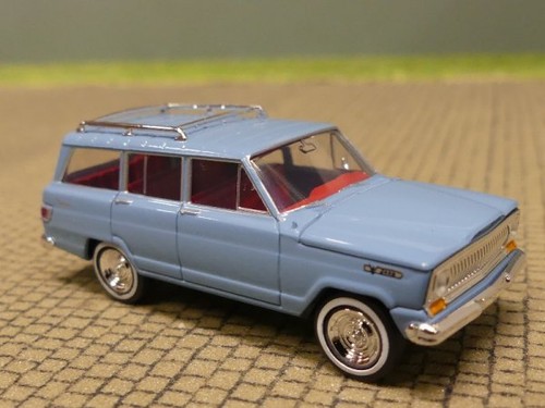 Brekina jeep wagoneer - jeep,