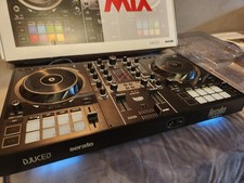 Hercules DJControl Inpulse 500 DJ Controller wie neu komplett OVP + Decksaver