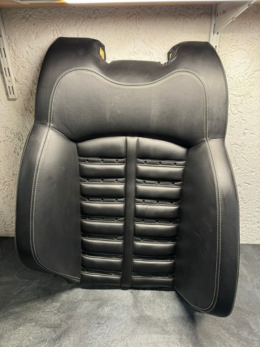Sitz hinten links - links, oben