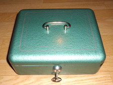 Alte Geldkassette Metall mit Einsatz, schwer - 1 Schlüssel 25cm x 19cm x 9cm