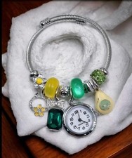 Damen Armband Uhr mit Charms