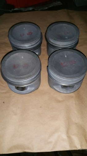 Scheunenfund neue kolben - 4x,