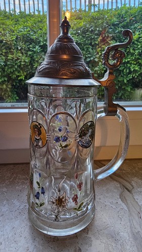 Antiker hochzeits bierkrug - antiker, um