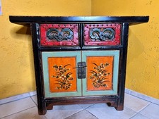 Asiatische Kommode / Sideboard / Liebevoll bemalt / Floral / Blumen