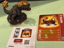 Skylanders Giants Bash mit Karte und Aufkleber 