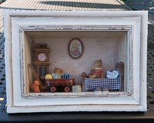 3D Bilderrahmen m. Glas "Bären Kinderstube +Spielzeug" Kinder Deko - Shabby Chic