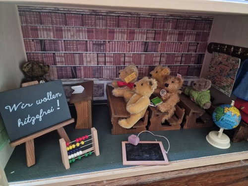 Stube schule mit steiff bären - schule,