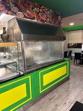 Holzkohle-Grillstation mit Edelstahlhaube + Ausgabetheke mit Kühlung –VB 1.500 €