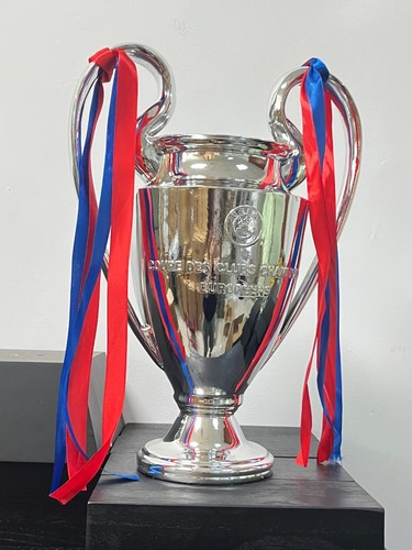 Champions league pokal - champions,