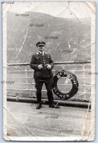 Mann uniform vor schiff - in,