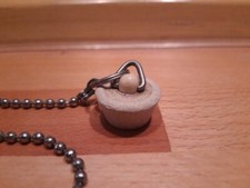 1 Stöpsel mit Kette für Waschbecken / Spüle - Oldtimer Wohnwagen z. B. Tabbert