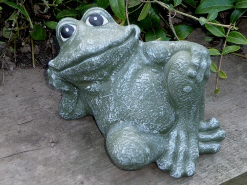 Steinfigur tierfigur frosch - tierfigur,