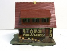 Spur H0 Fertigmodell Faller 272  Fachwerkhaus mit Beleuchtung (LED)