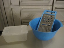 IKEA Rührschüssel + Aufbewahrungsdose + Gemüsereibe /Gemüsehobel