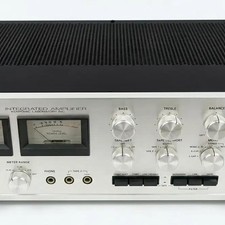 Accuphase E-202 Integrated